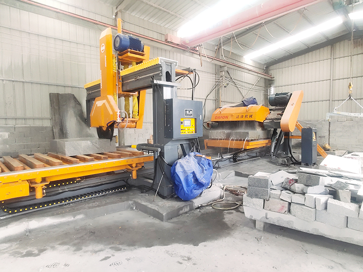 路沿石組合鋸連線